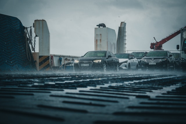 Shipping Your Vehicle Safely on Your Budget 4